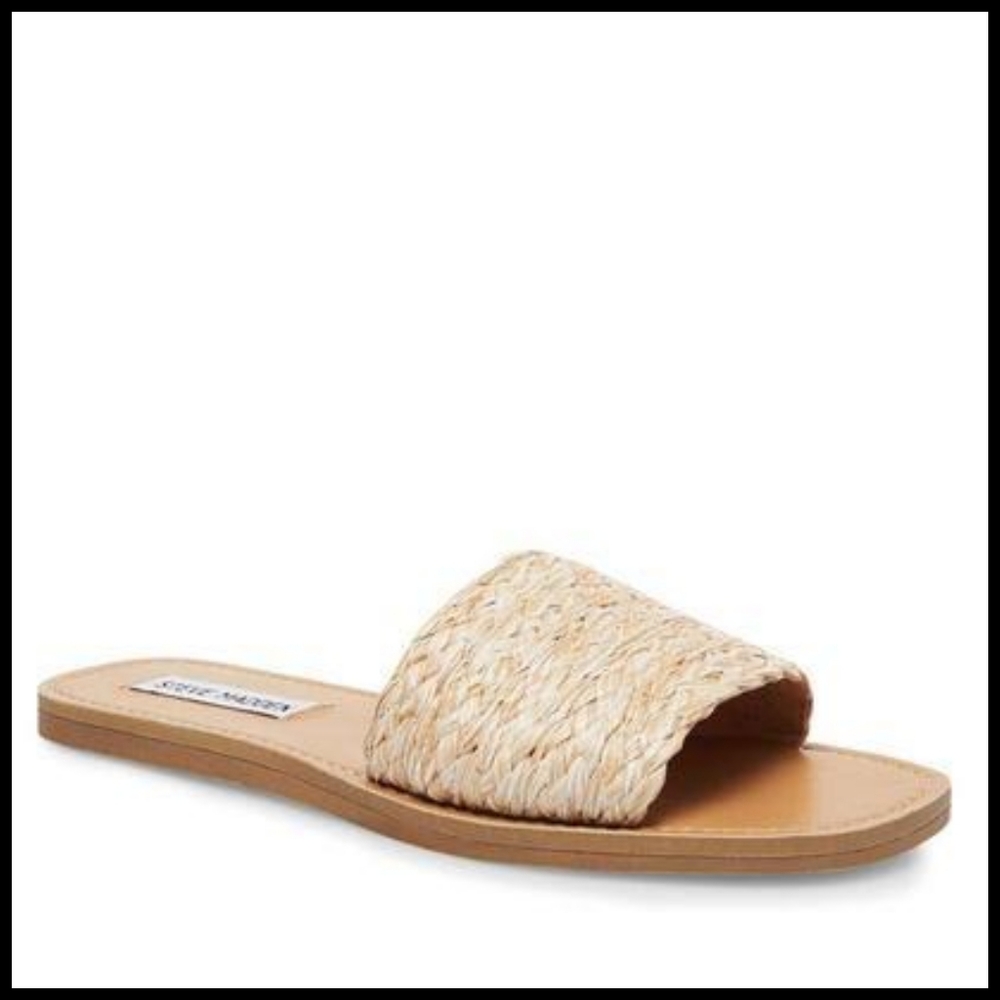 EUC Steve Madden Island Flat in Natural Raffia